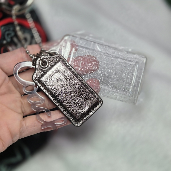 ✨ Rare Collector’s Coach Poppy Graffiti Hobo ✨ - Picture 10 of 17